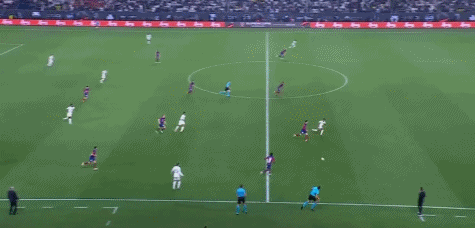 30号再续，弗林蓬社媒展示利物浦新赛季球衣