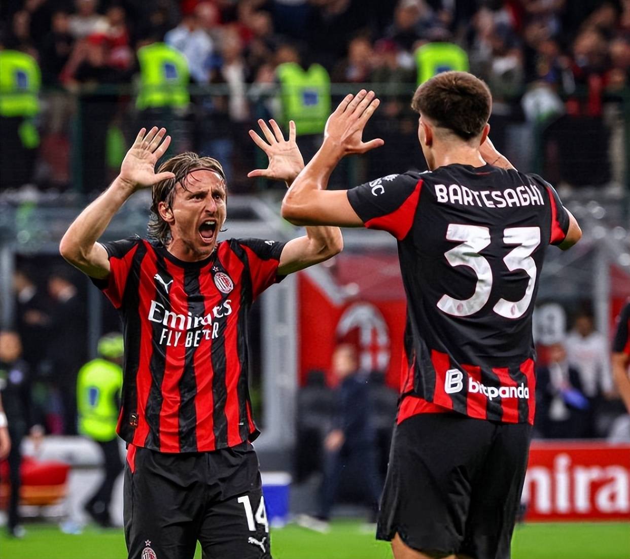 桑托斯主席：我们想和内马尔续约至明年世界杯，将很快谈判