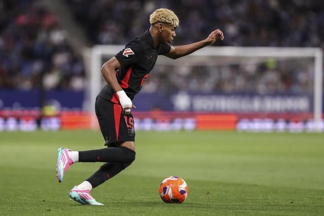 米体：伊尔迪兹的续约谈判因薪水问题陷入僵局，众豪门虎视眈眈