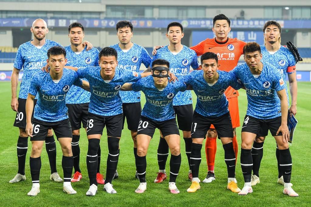 升入U21，阿森纳15岁2米门将发文庆祝并剑指挑战拉亚